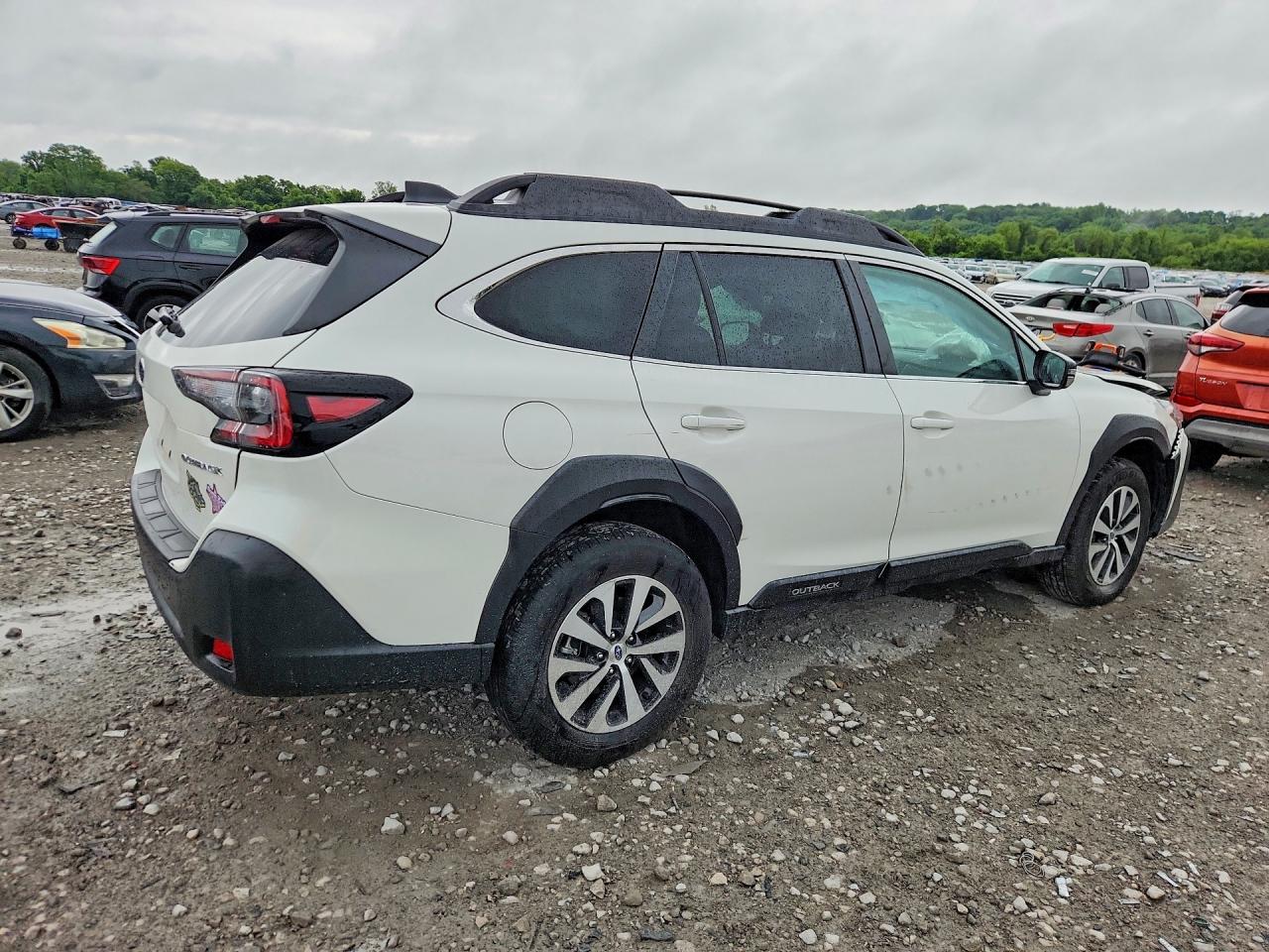 4S4BTACC0S3208727 · 2025 SUBARU OUTBACK · 3/13