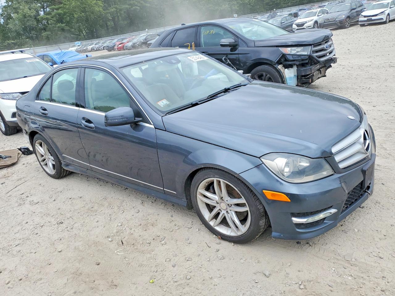 WDDGF8AB2DR286033 · 2013 MERCEDES-BENZ C · 4/13