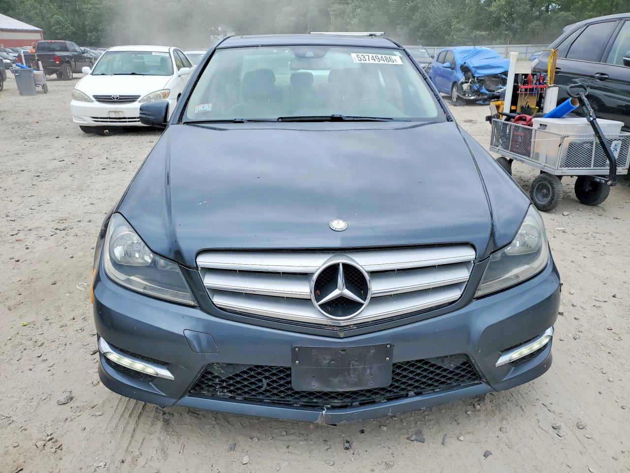 WDDGF8AB2DR286033 · 2013 MERCEDES-BENZ C · 5/13