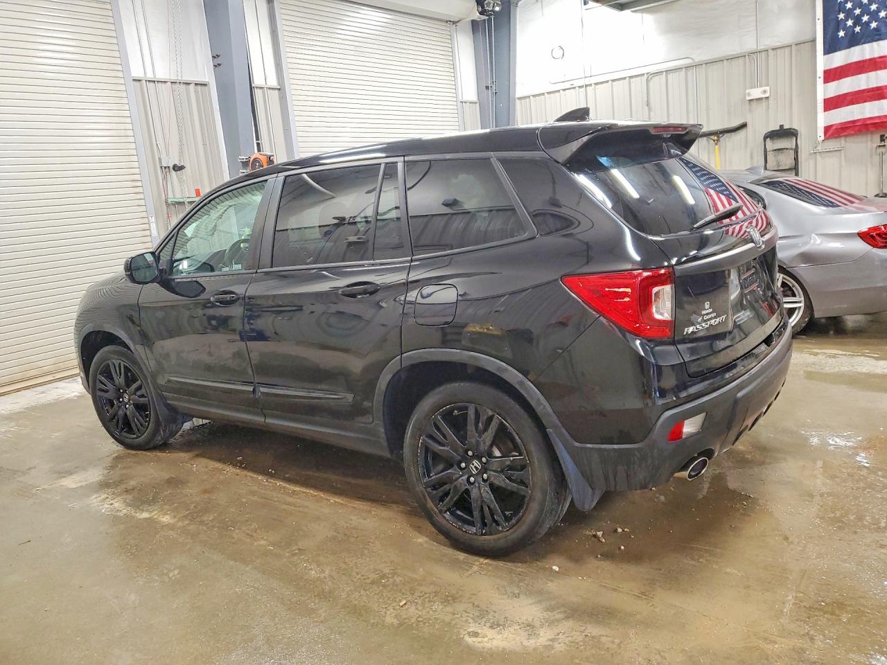 5FNYF8H2XKB030858 · 2019 HONDA PASSPORT · 2/13