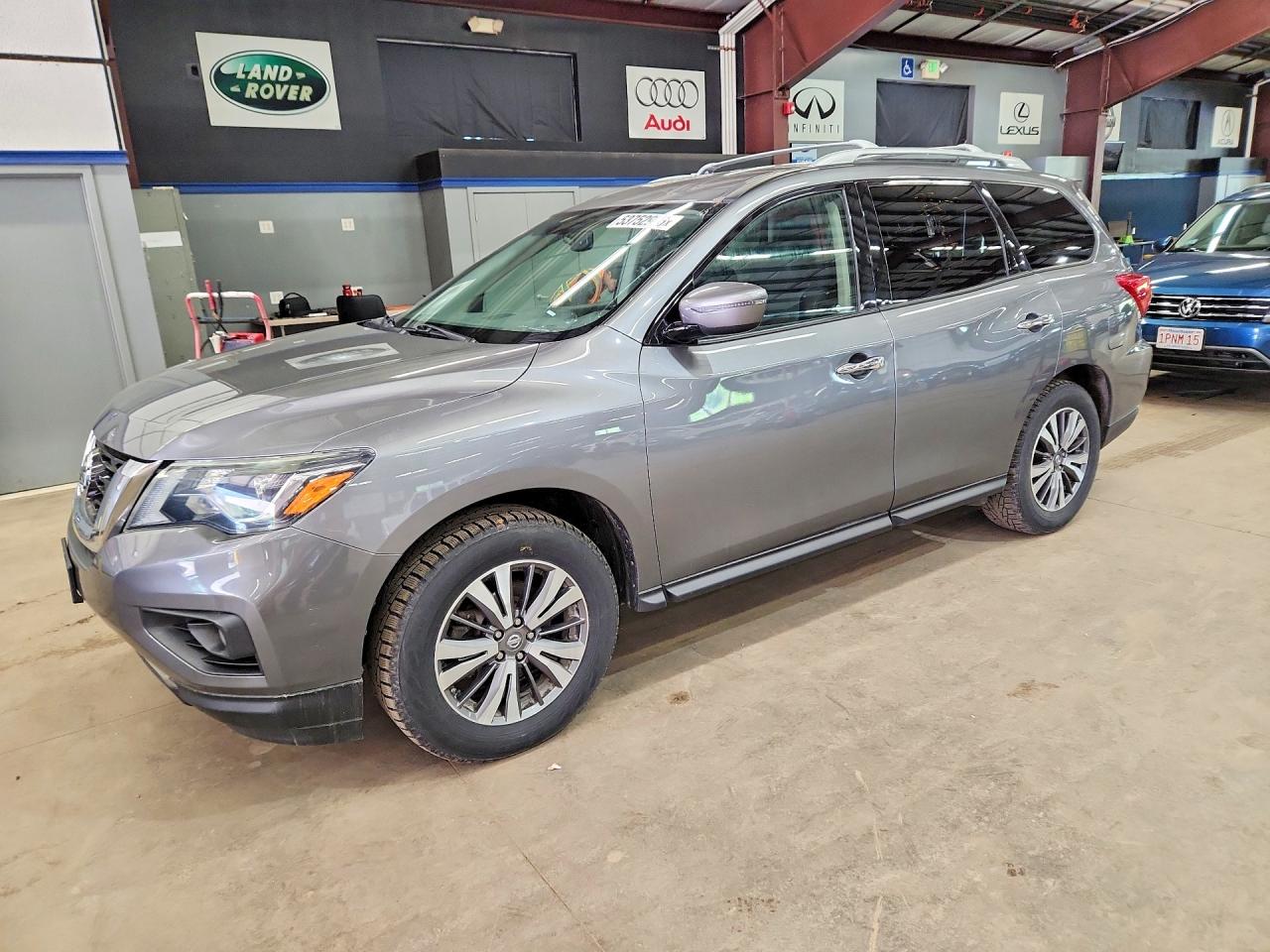 5N1DR2MM0JC607611 · 2018 NISSAN PATHFINDER