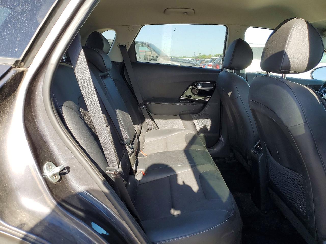 KNDCD3LD5L5387430 · 2020 KIA NIRO · 11/13