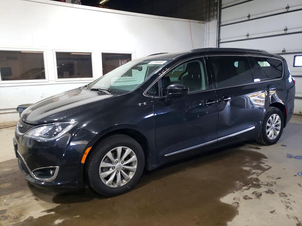 2C4RC1BGXKR550247 · 2019 CHRYSLER PACIFICA