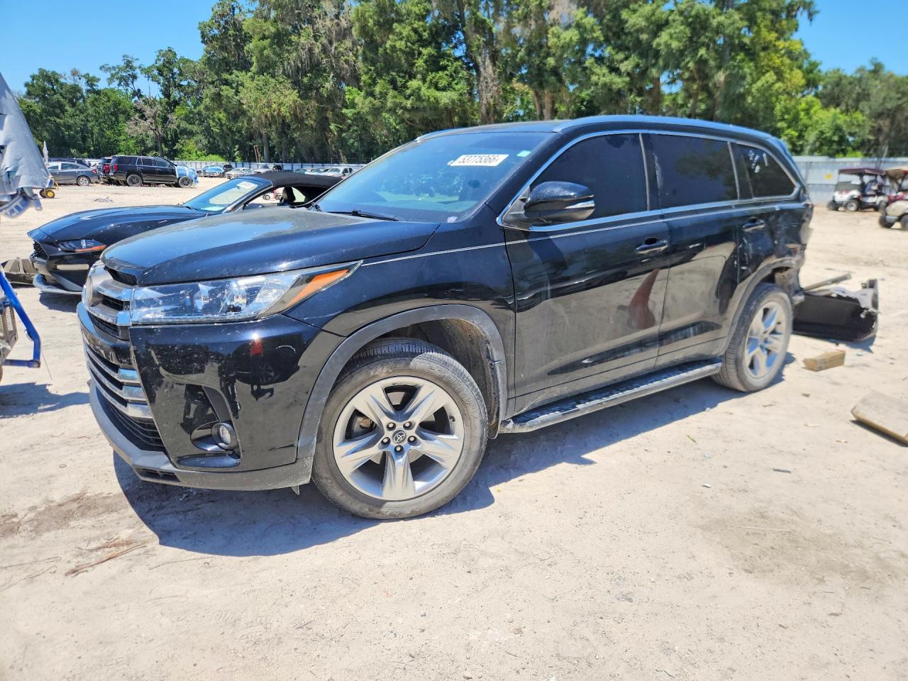 5TDDZRFH9KS962385 · 2019 TOYOTA HIGHLANDER