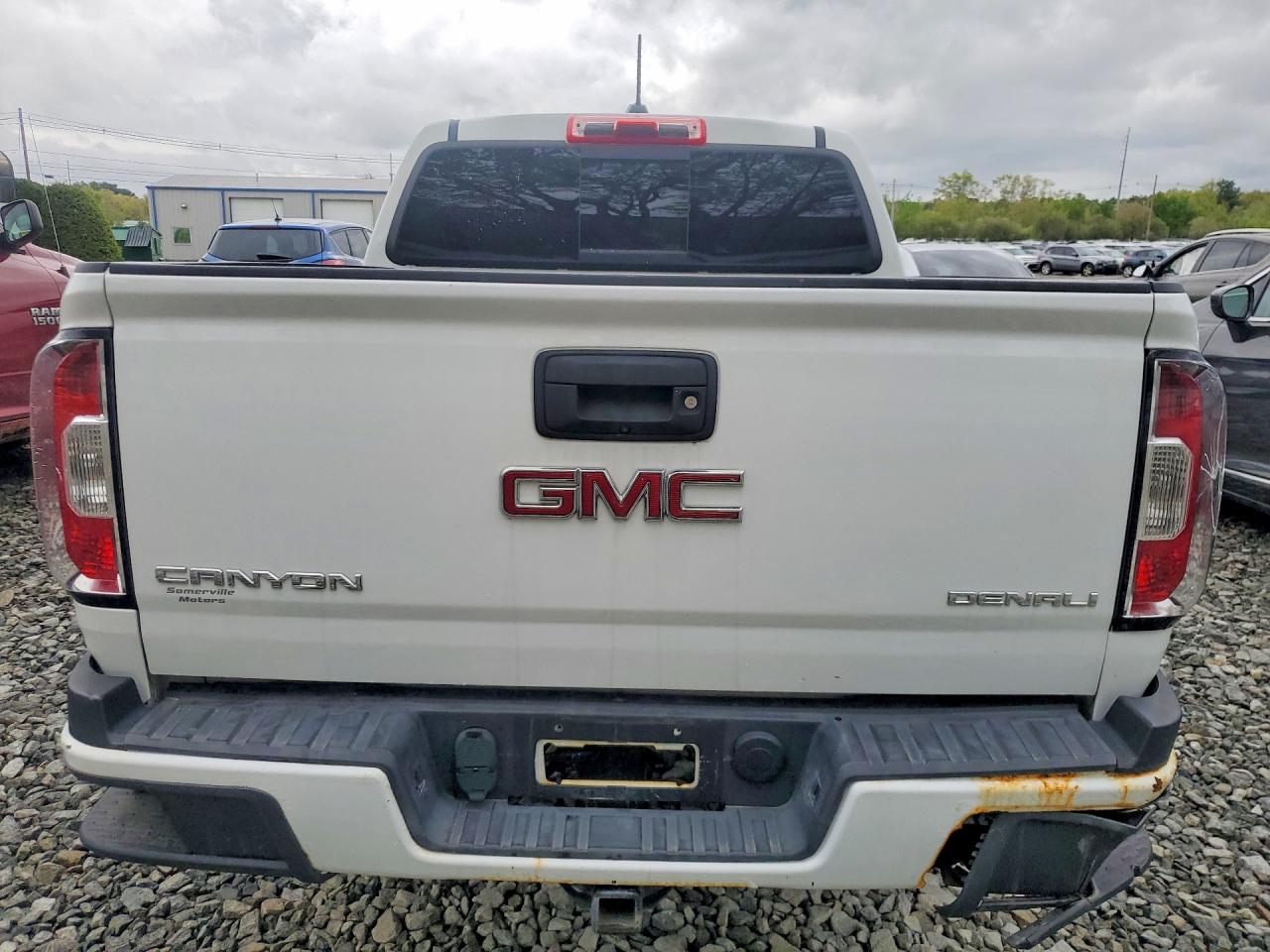 1GTP6EE13J1302082 · 2018 GMC CANYON · 6/12