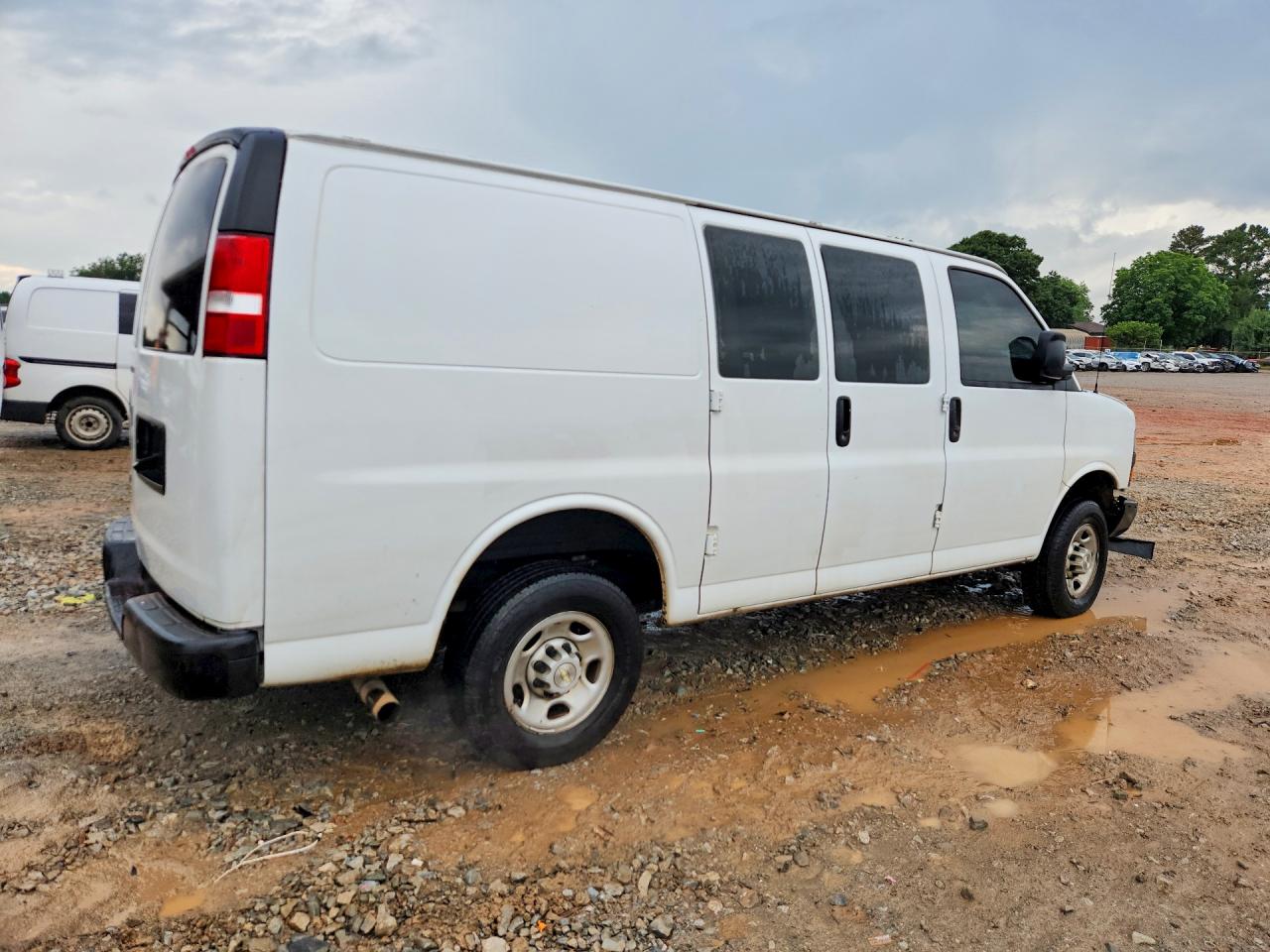 1GCWGAFP6P1155107 · 2023 CHEVROLET EXPRESS G2500 · 3/14