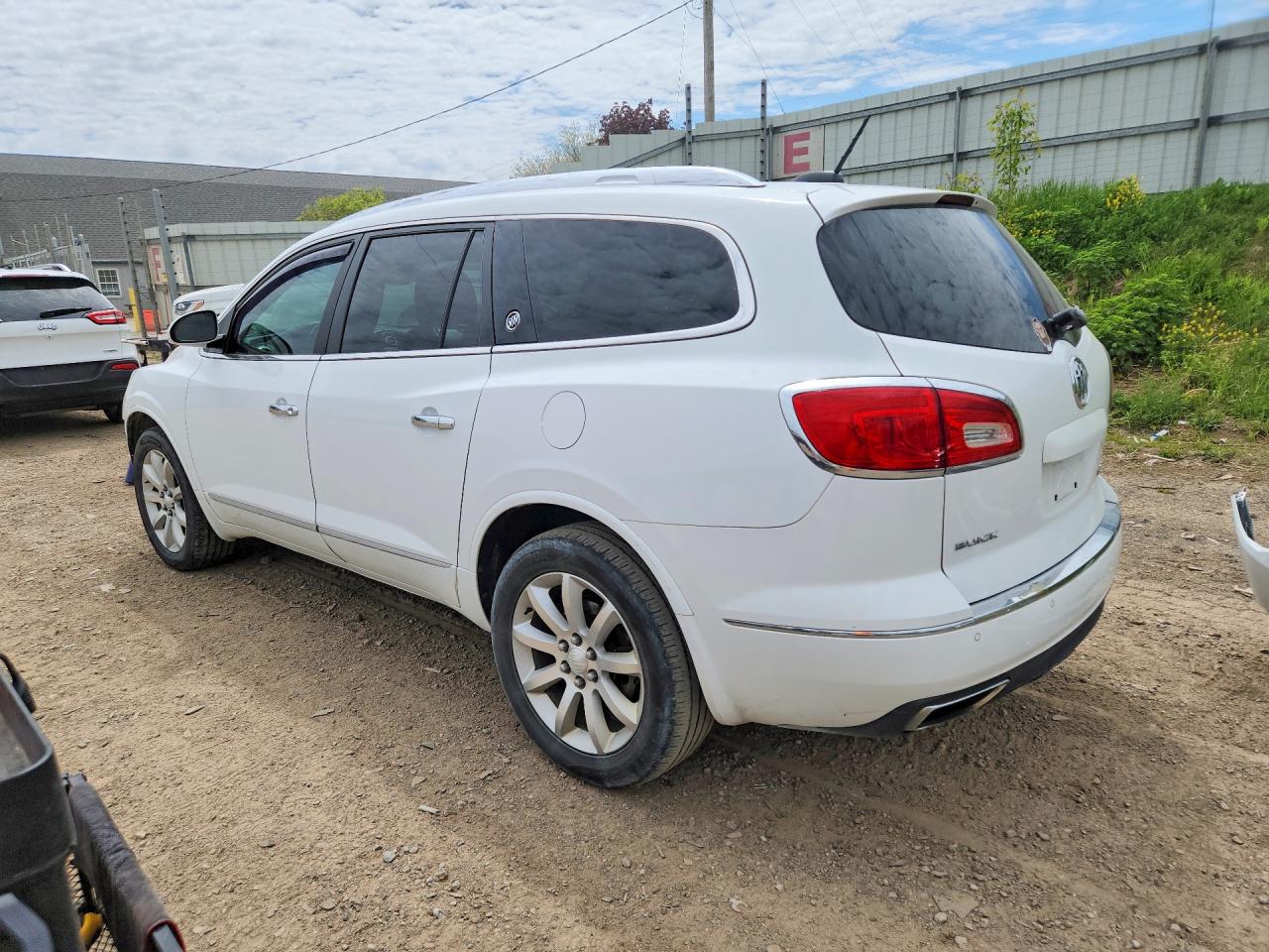 5GAKVCKD7HJ280213 · 2017 BUICK ENCLAVE · 2/14