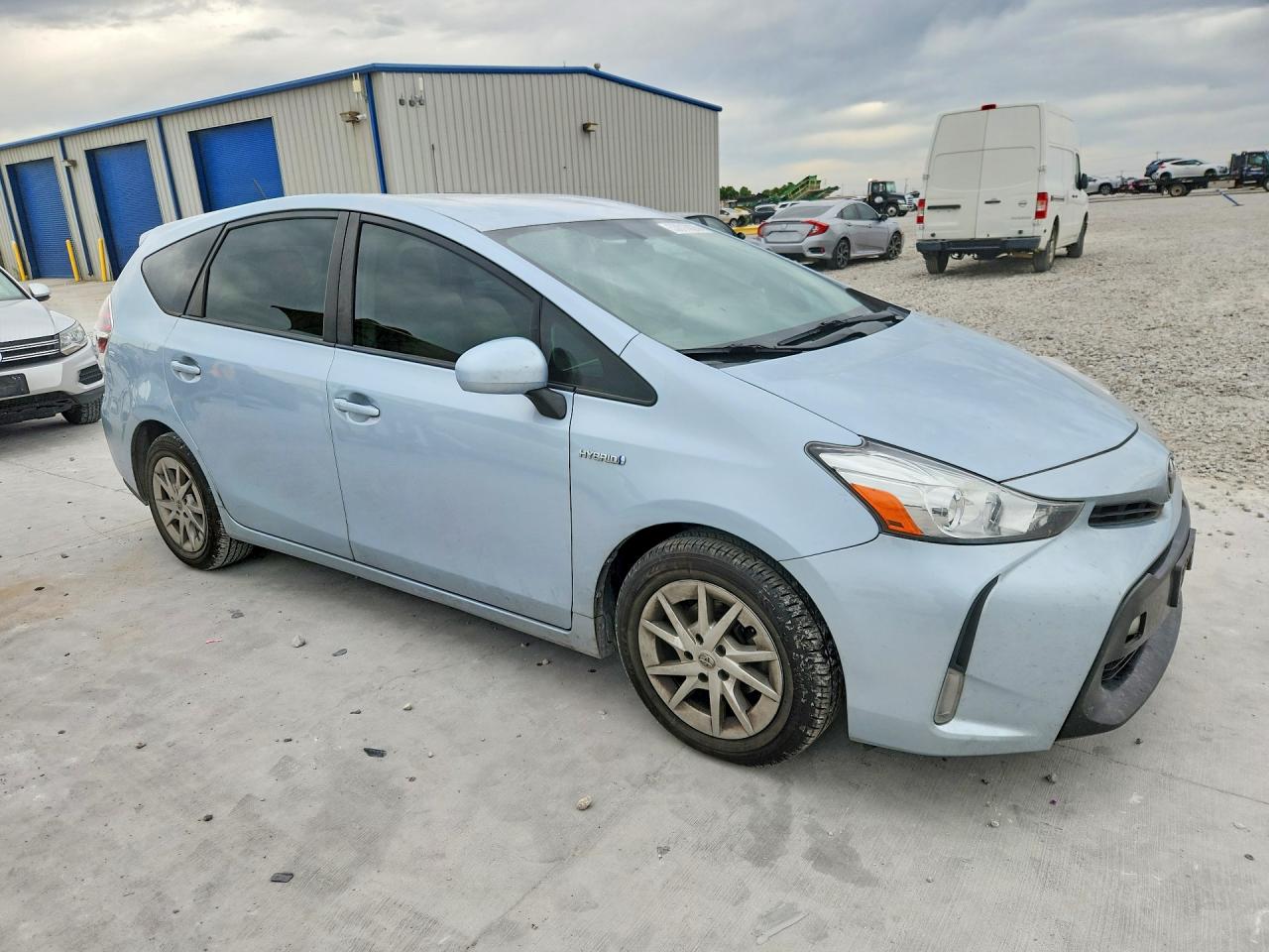 JTDZN3EU8GJ047674 · 2016 TOYOTA PRIUS V · 4/12