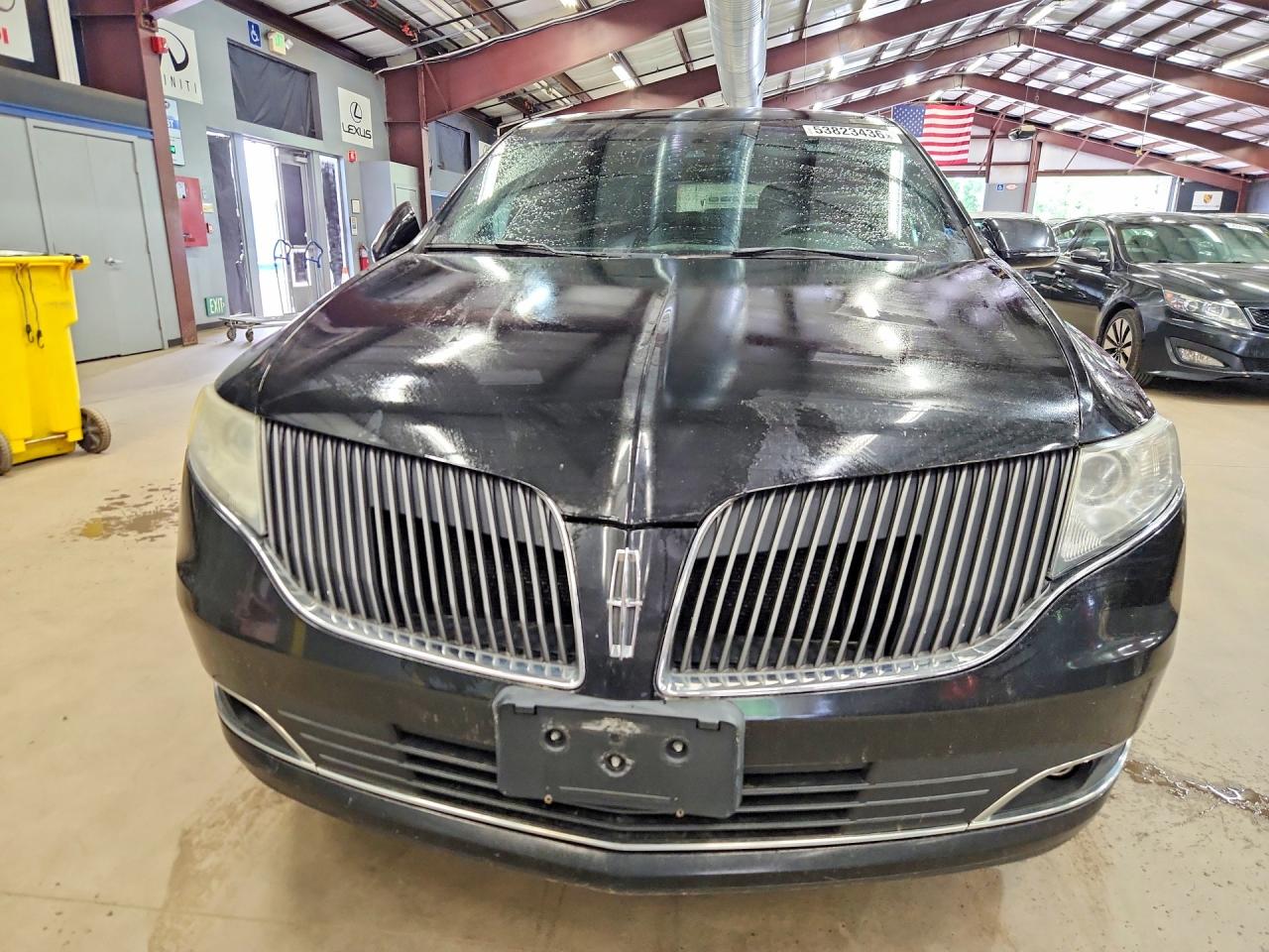 2LMHJ5NK7EBL55938 · 2014 LINCOLN MKT · 5/13