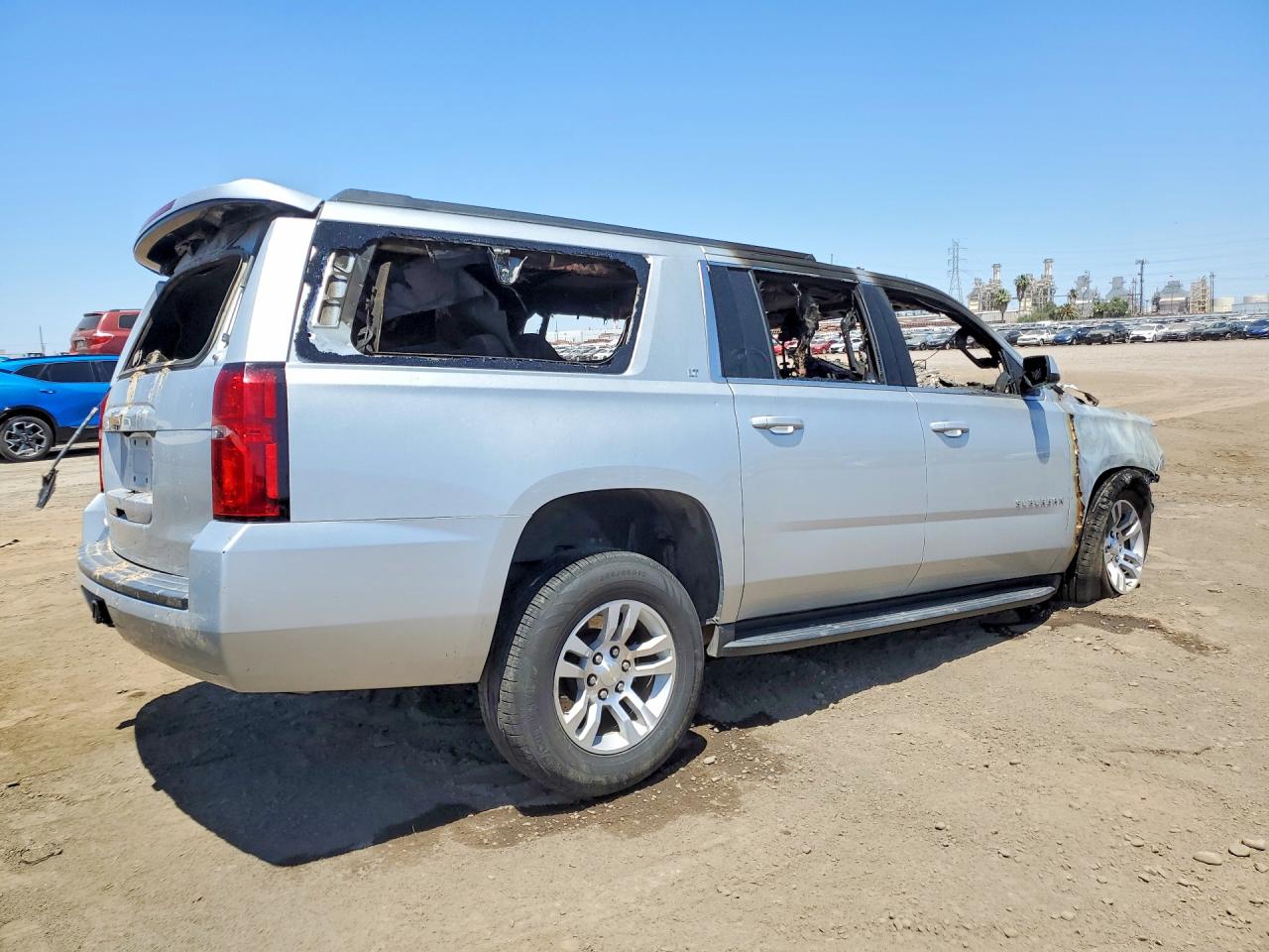 1GNSCHKC6HR406739 · 2017 CHEVROLET SUBURBAN · 3/13