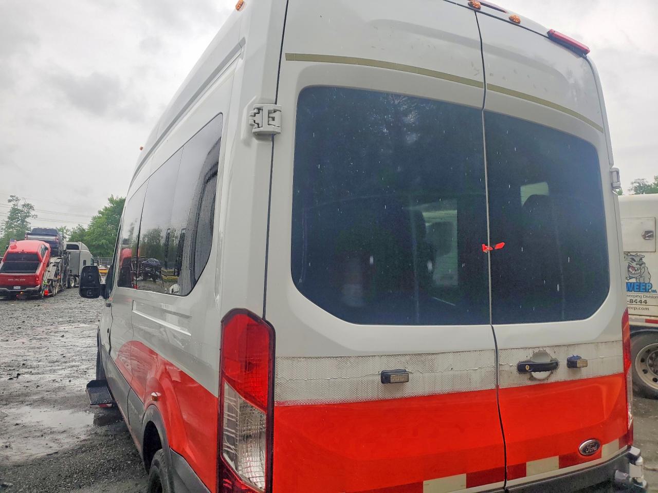 1FTBW2XM0HKB38830 · 2017 FORD TRANSIT · 2/13