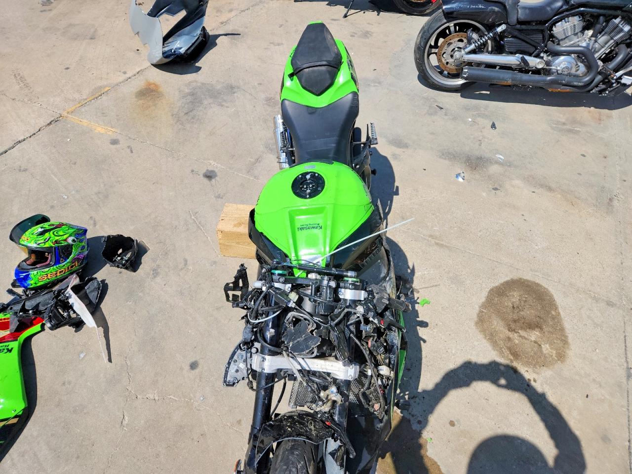 JKBZXVE11LA004743 · 2020 KAWASAKI ZX1002 · 5/10