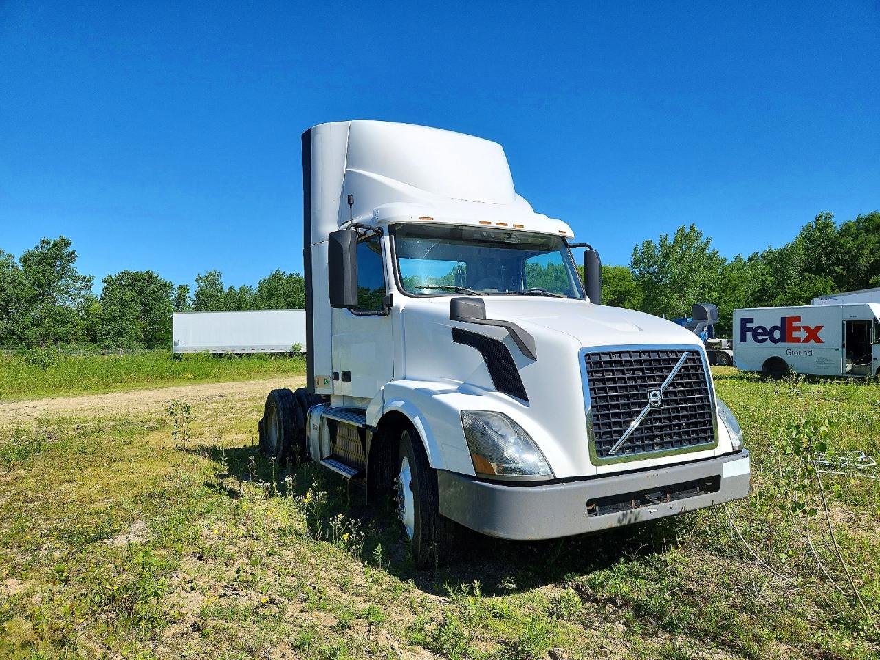 4V4N39TG2GN965499 · 2016 VOLVO VNL