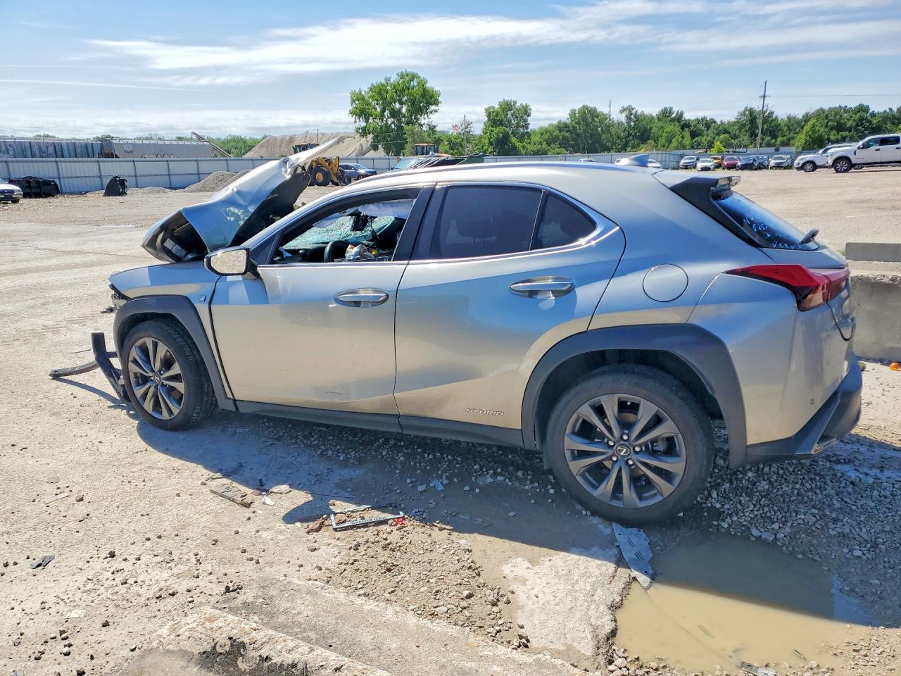 JTHR9JBH2L2033644 · 2020 LEXUS UX · 2/14