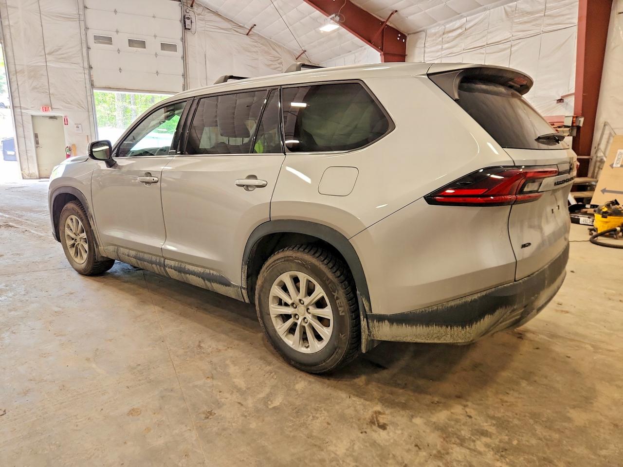 5TDAAAB57TS111095 · 2026 TOYOTA GRAND HIGHLANDER · 2/13