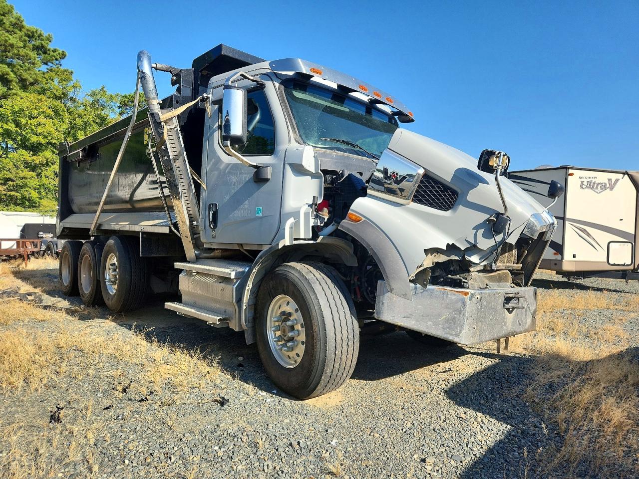 3BJMBPDV6TDWN8508 · 2026 WESTERN STAR/AUTO CAR 47X CHASSIS
