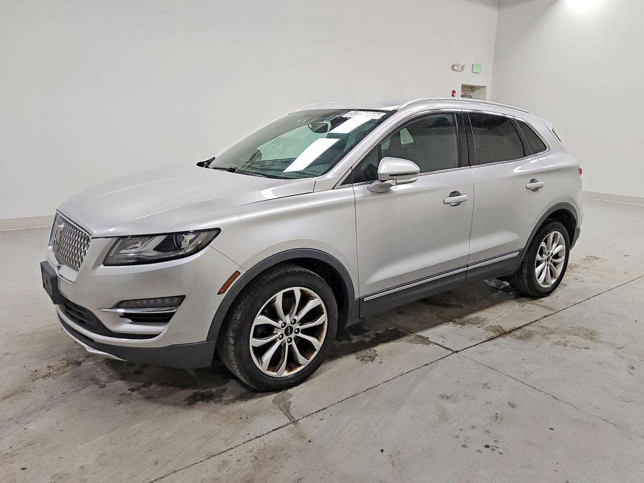 5LMCJ2D97KUL44296 · 2019 LINCOLN MKC