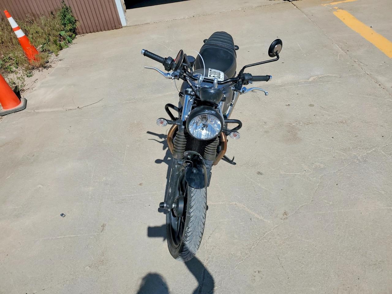 SMTD31G72PTBL5771 · 2023 TRIUMPH SPEED TWIN · 5/9