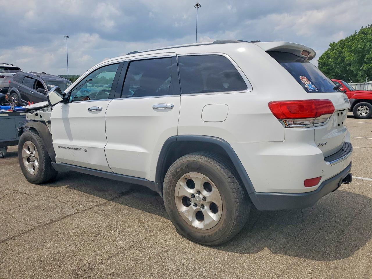 1C4RJFBG5FC726459 · 2015 JEEP GRAND CHEROKEE · 2/13