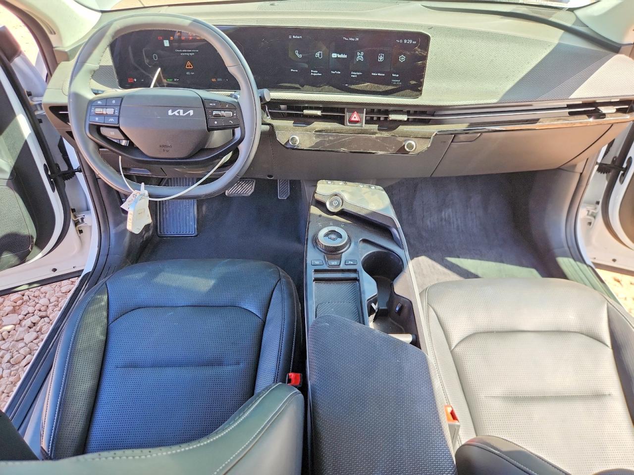 5XYC34JA0SG010902 · 2025 KIA EV6 · 8/14