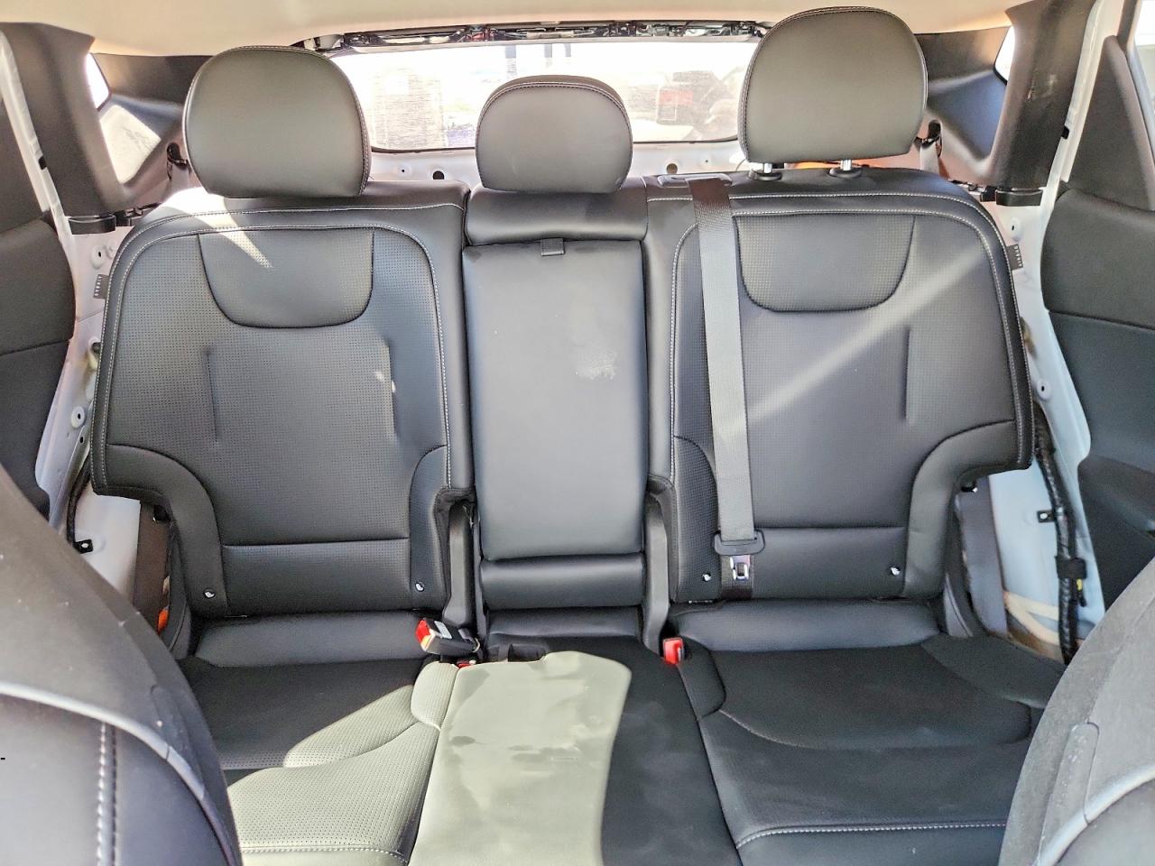 5XYC34JA0SG010902 · 2025 KIA EV6 · 10/14