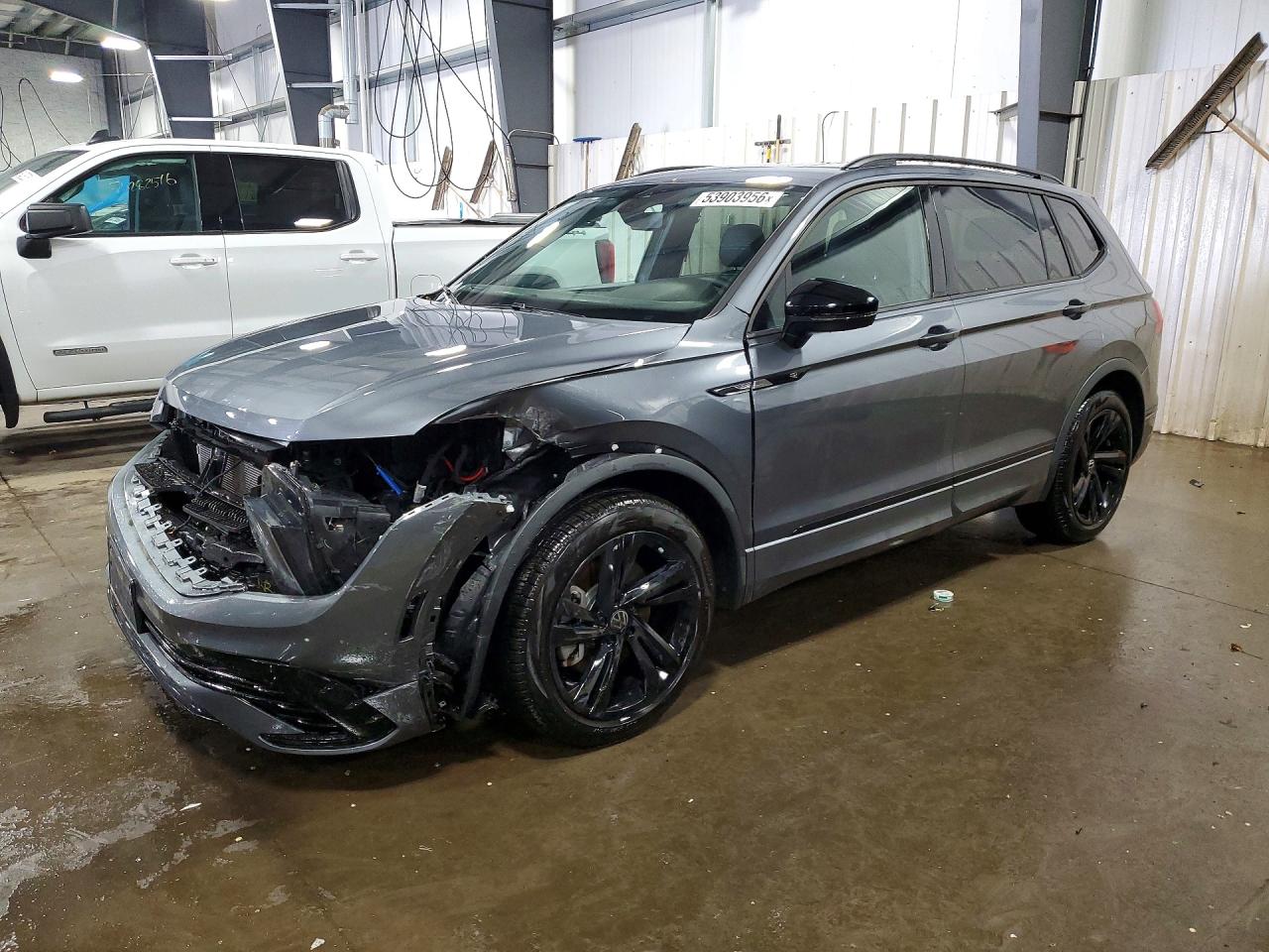 3VV8B7AX6RM186768 · 2024 VOLKSWAGEN TIGUAN
