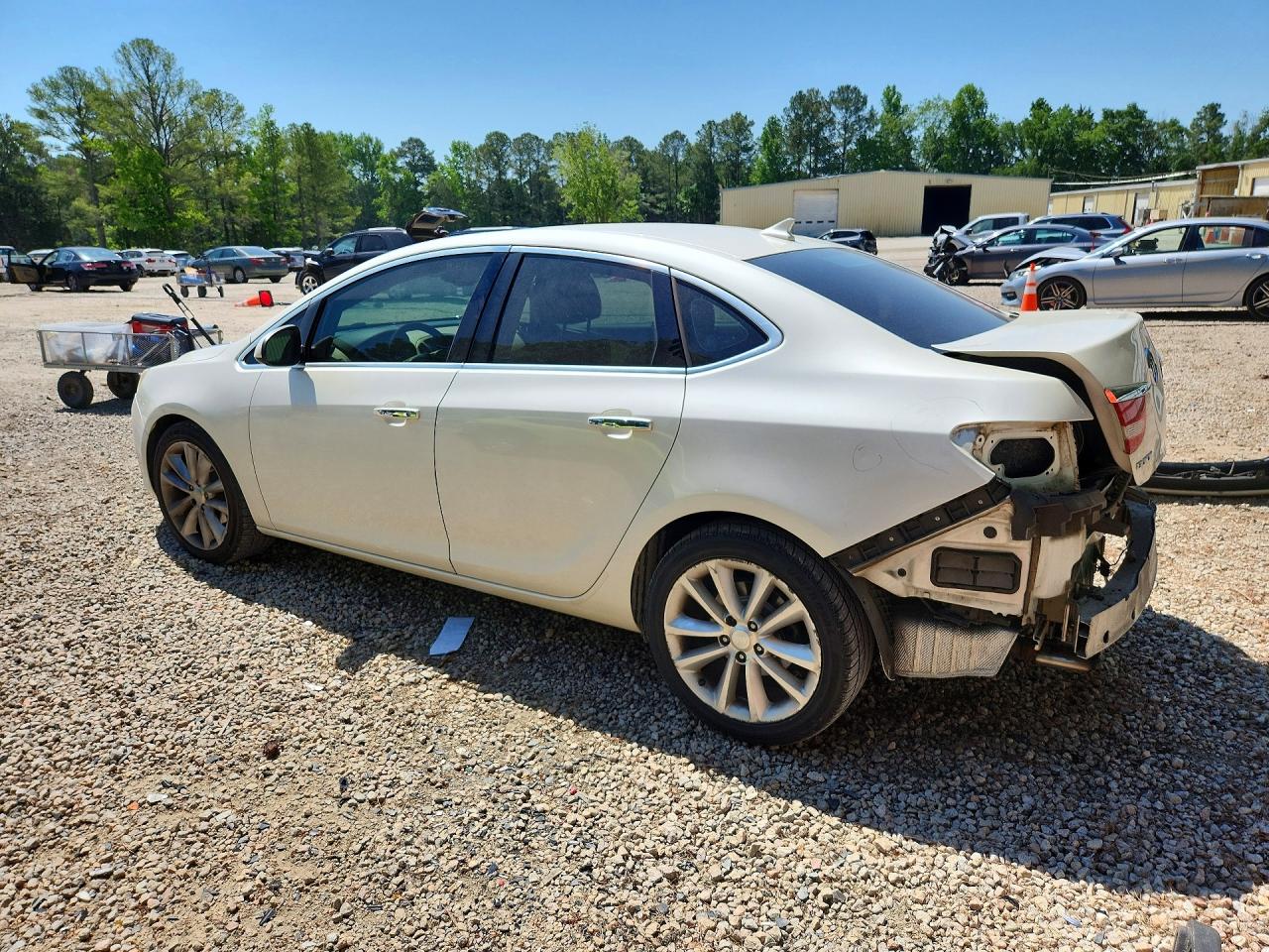 1G4PR5SK2E4174261 · 2014 BUICK VERANO · 2/13