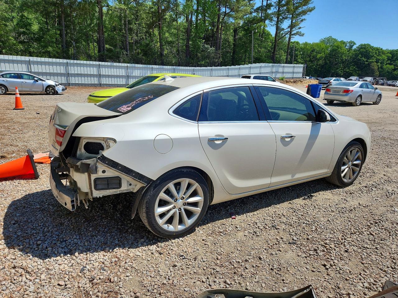 1G4PR5SK2E4174261 · 2014 BUICK VERANO · 3/13