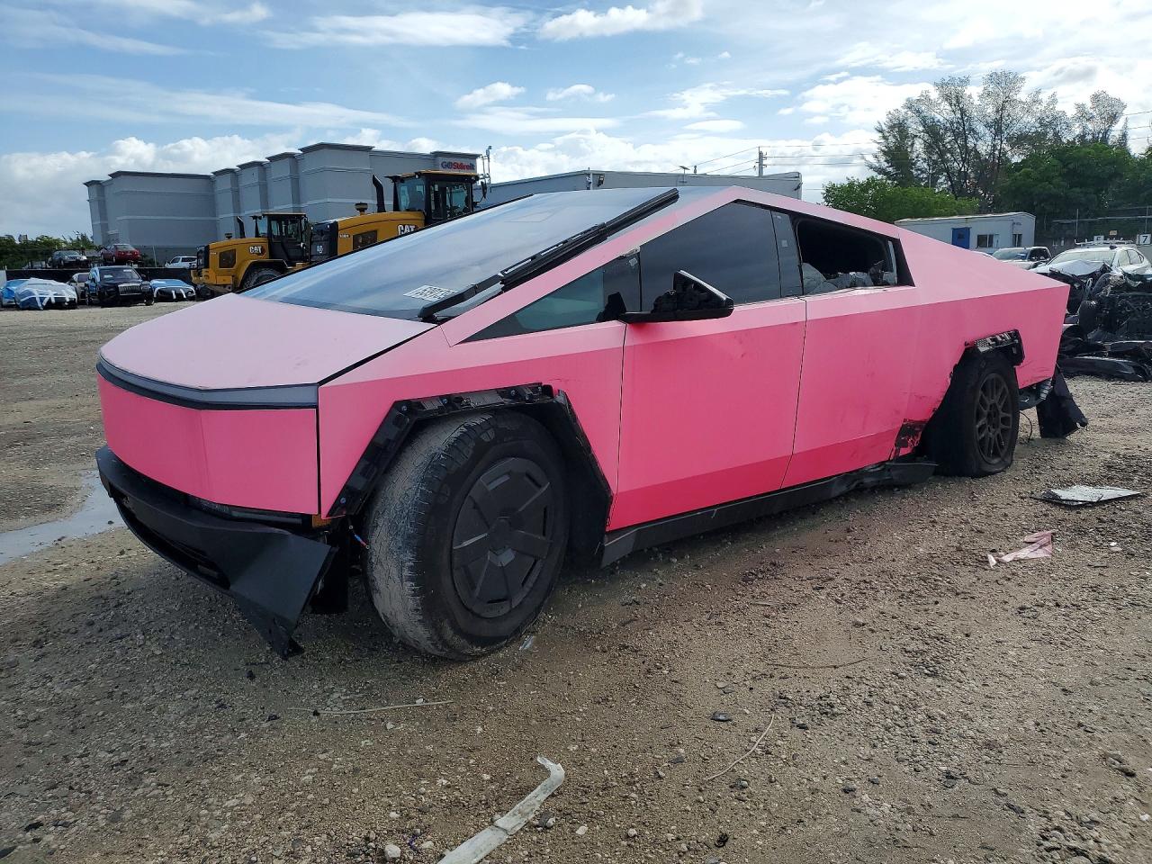 2024 TESLA CYBERTRUCK