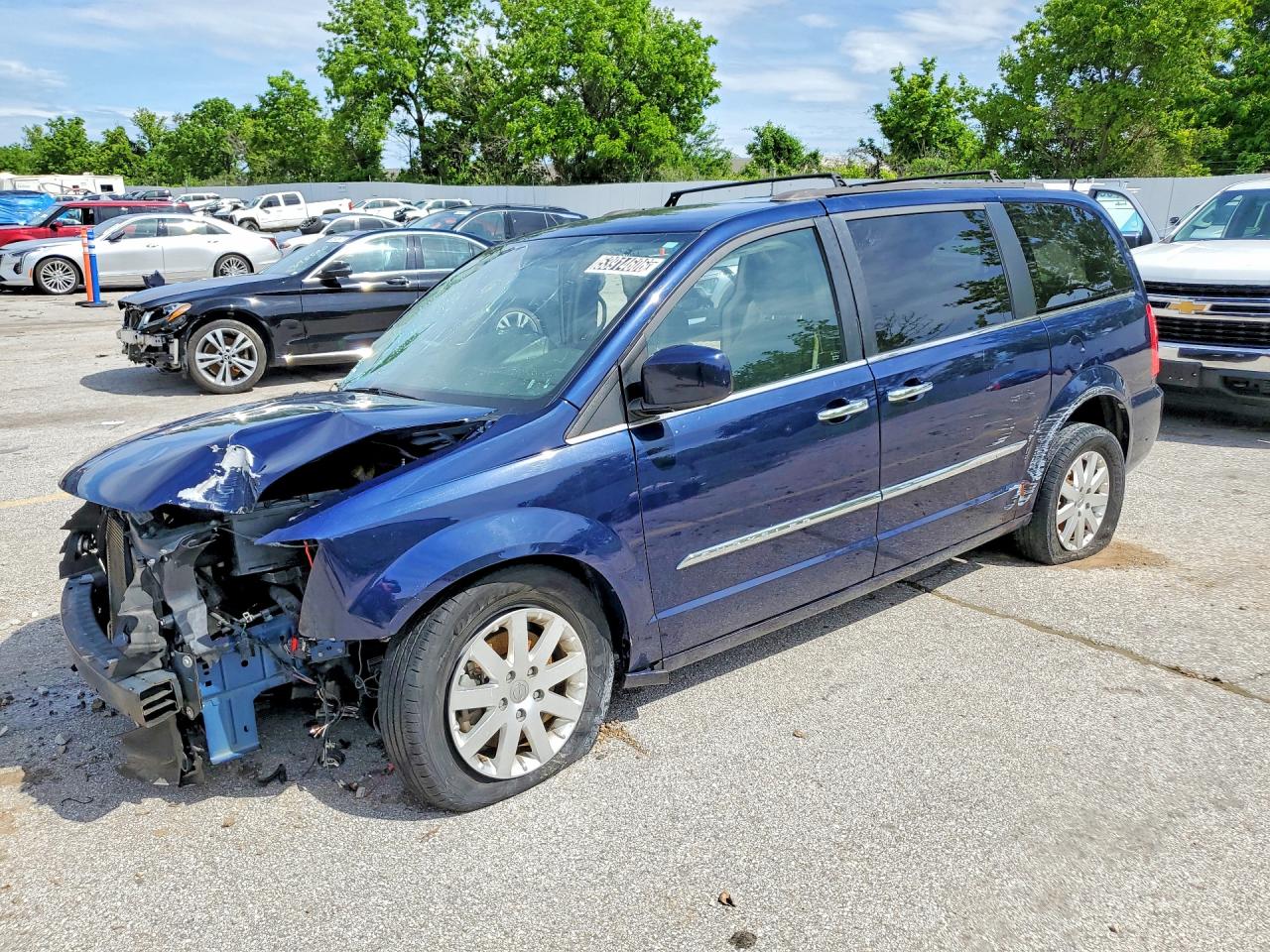 2C4RC1BG1FR539384 · 2015 CHRYSLER TOWN & COUNTRY