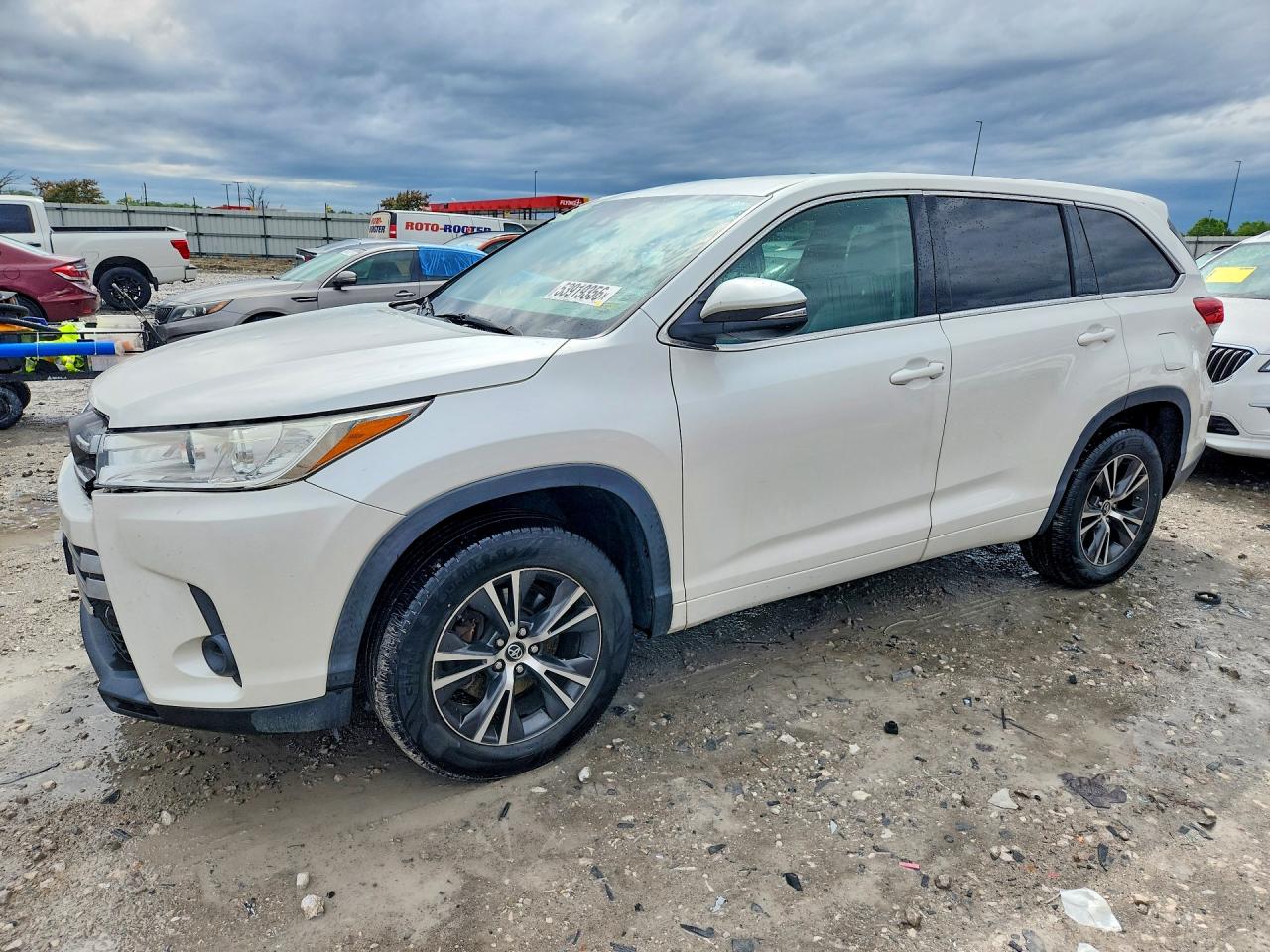 5TDZARFH5JS036920 · 2018 TOYOTA HIGHLANDER