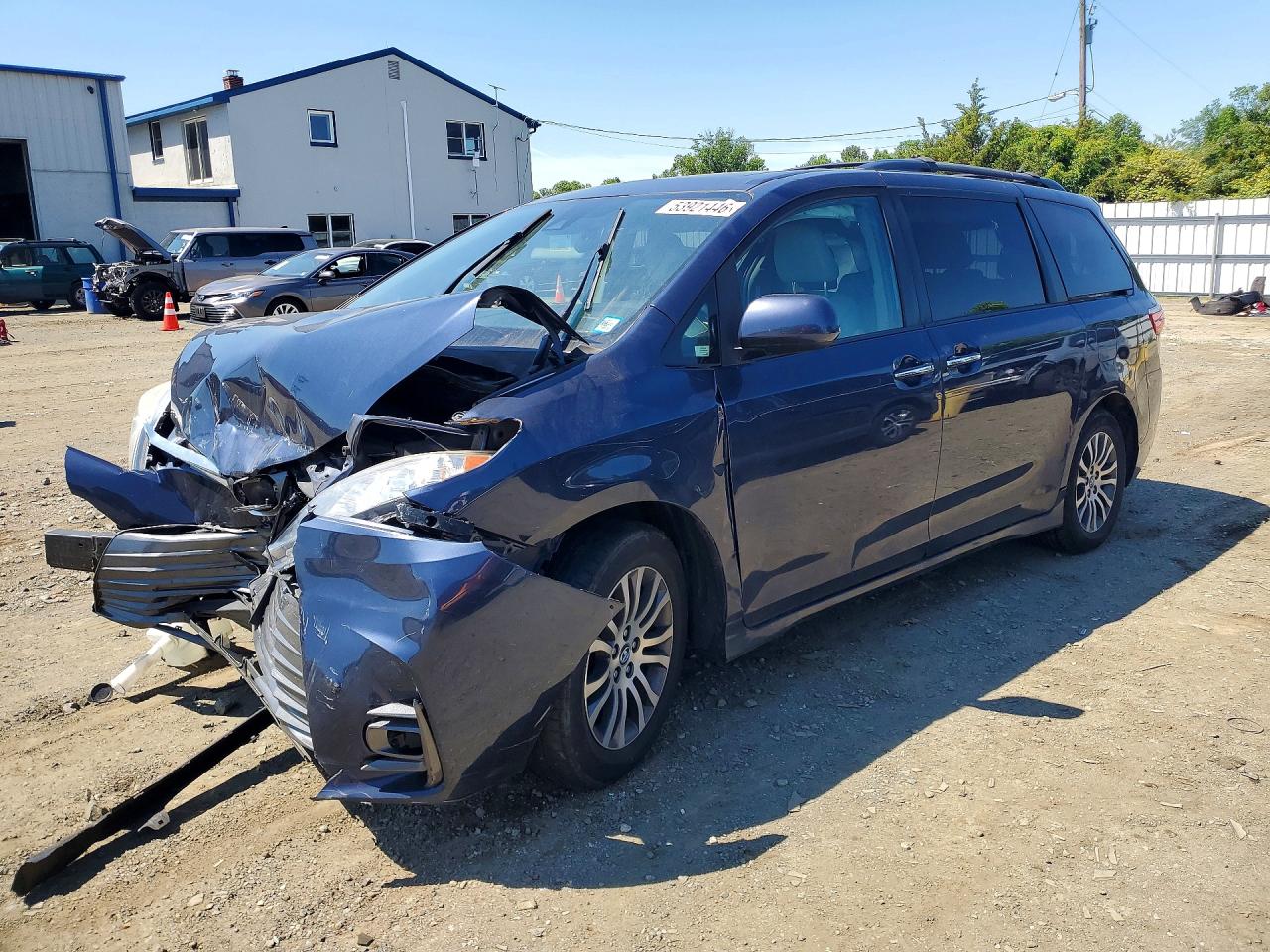 5TDYZ3DC3KS016501 · 2019 TOYOTA SIENNA