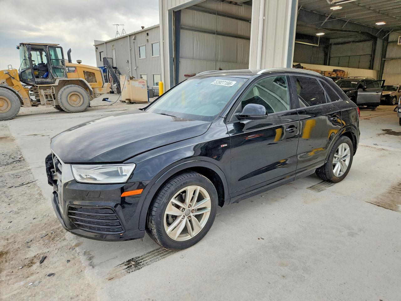 WA1BCCFS0JR024042 · 2018 AUDI Q3