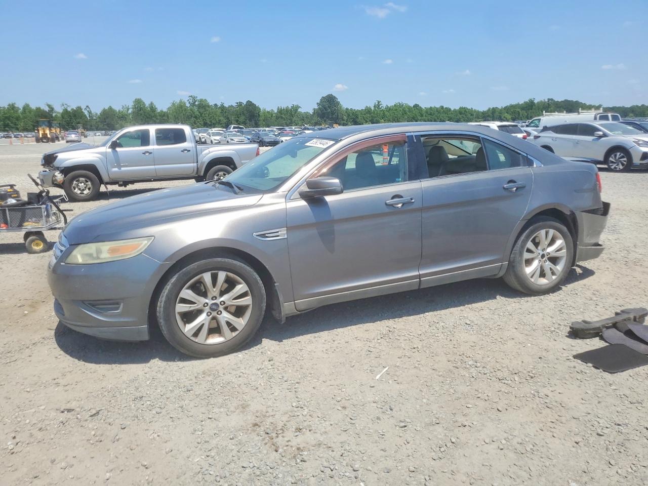 1FAHP2EW8BG126856 · 2011 FORD TAURUS