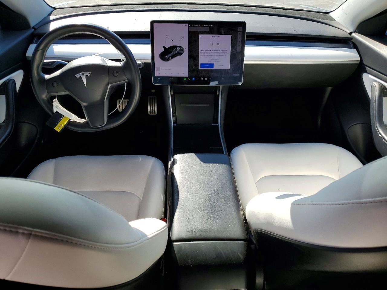 5YJ3E1EBXJF079372 · 2018 TESLA MODEL 3 · 8/12