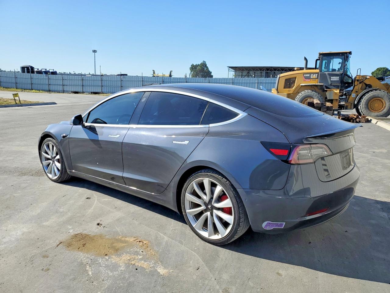 5YJ3E1EBXJF079372 · 2018 TESLA MODEL 3 · 2/12