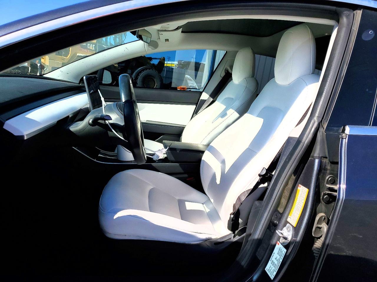 5YJ3E1EBXJF079372 · 2018 TESLA MODEL 3 · 7/12