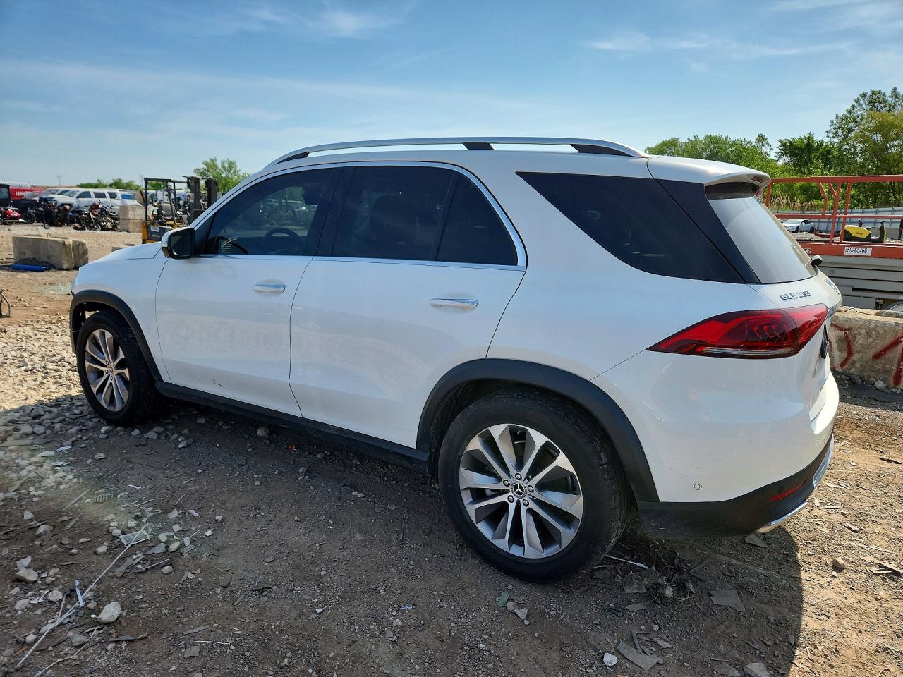 4JGFB4KB3MA422737 · 2021 MERCEDES-BENZ GLE · 2/13