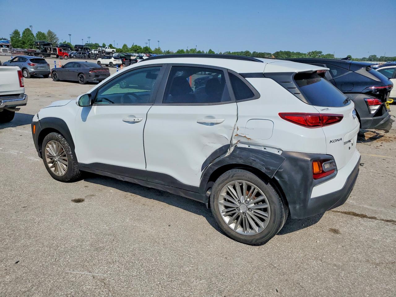KM8K2CAA1JU166769 · 2018 HYUNDAI KONA · 2/12