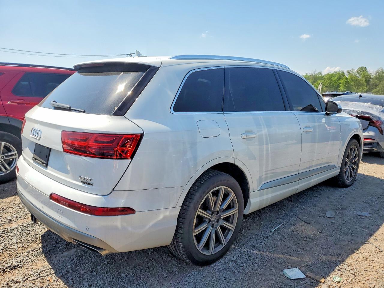 WA1VAAF71JD013597 · 2018 AUDI Q7 · 3/13