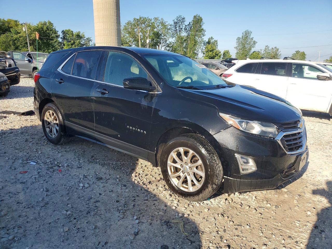 2GNAXSEV9J6157669 · 2018 CHEVROLET EQUINOX · 4/13