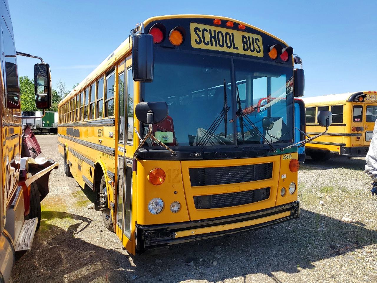 1T88T9E2XD1162063 · 2013 THOMAS SAF-T-LINER EFX