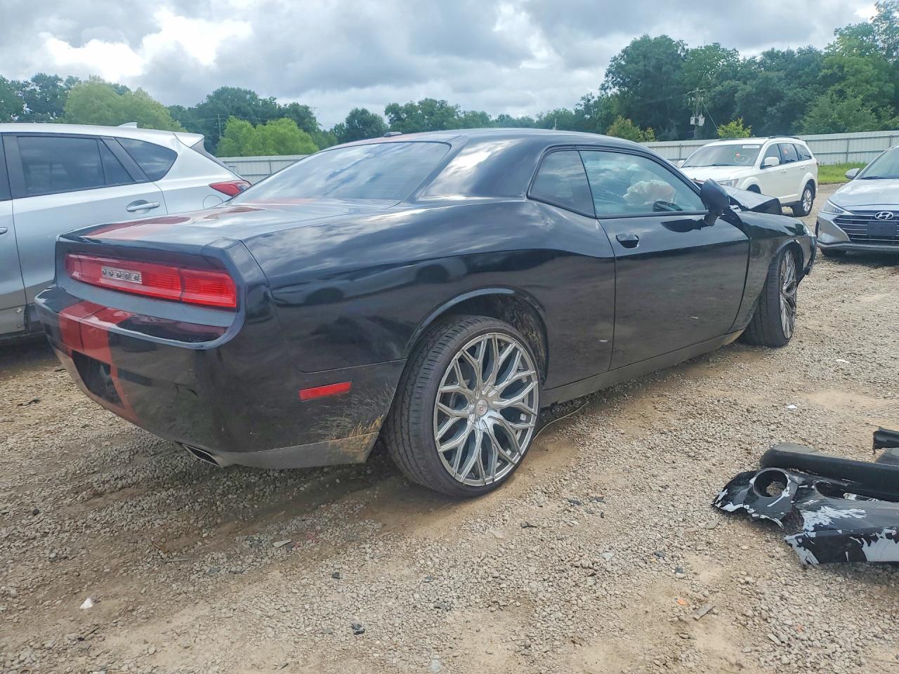 2C3CDYAG6EH302282 · 2014 DODGE CHALLENGER · 3/13