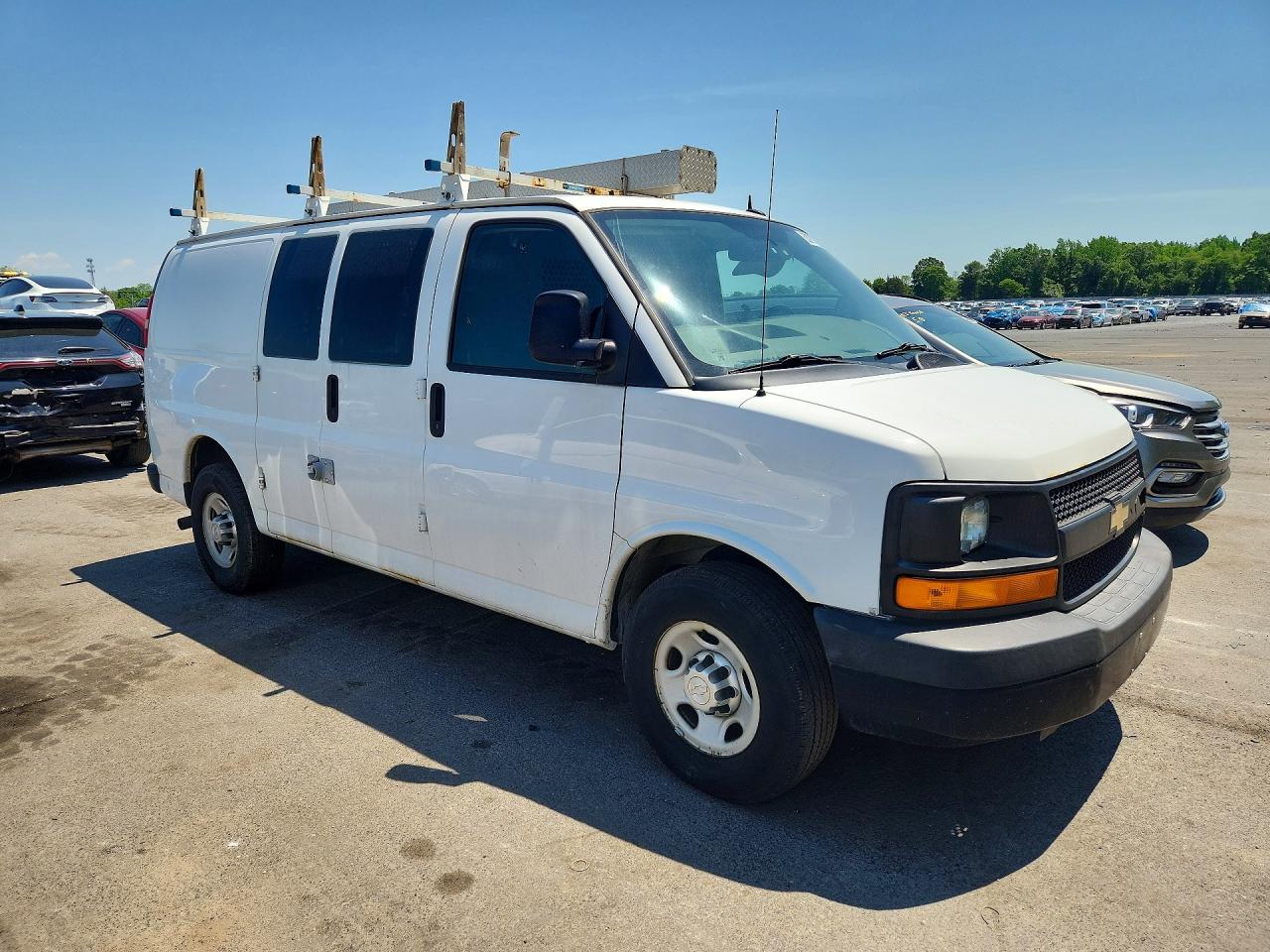 1GCWGFCG0F1114181 · 2015 CHEVROLET EXPRESS G2500 · 4/13