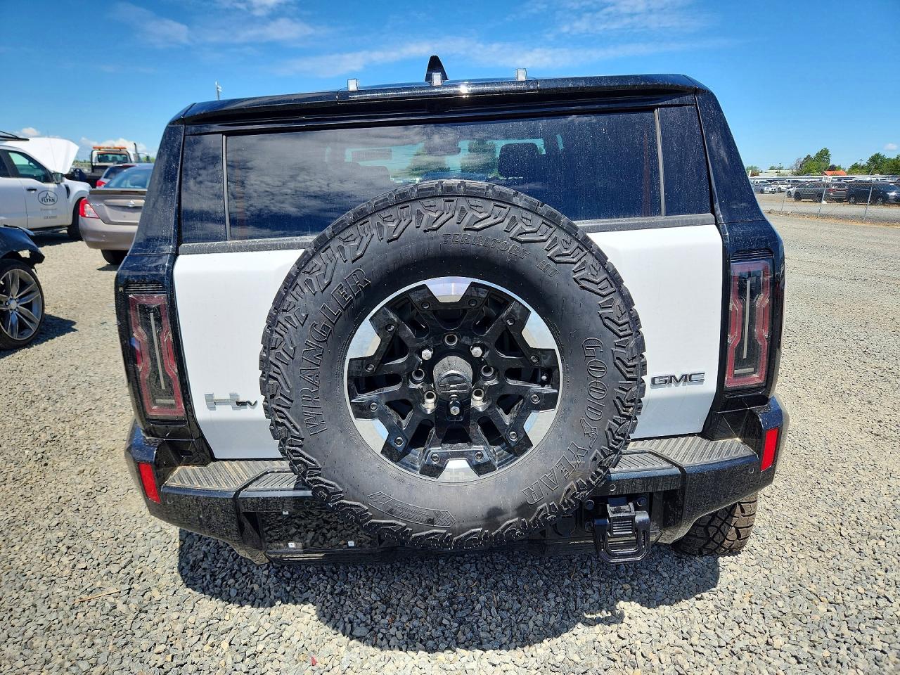 1GKB0NDE6RU109441 · 2024 GMC HUMMER SUV · 6/14