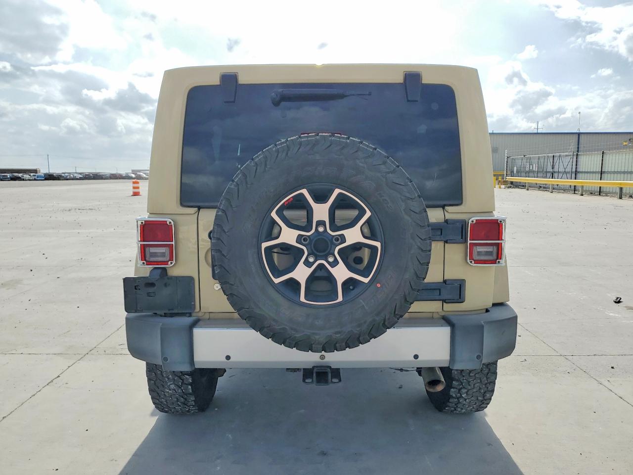 1J4BA5H17BL632666 · 2011 JEEP WRANGLER UNLIMITED · 6/13