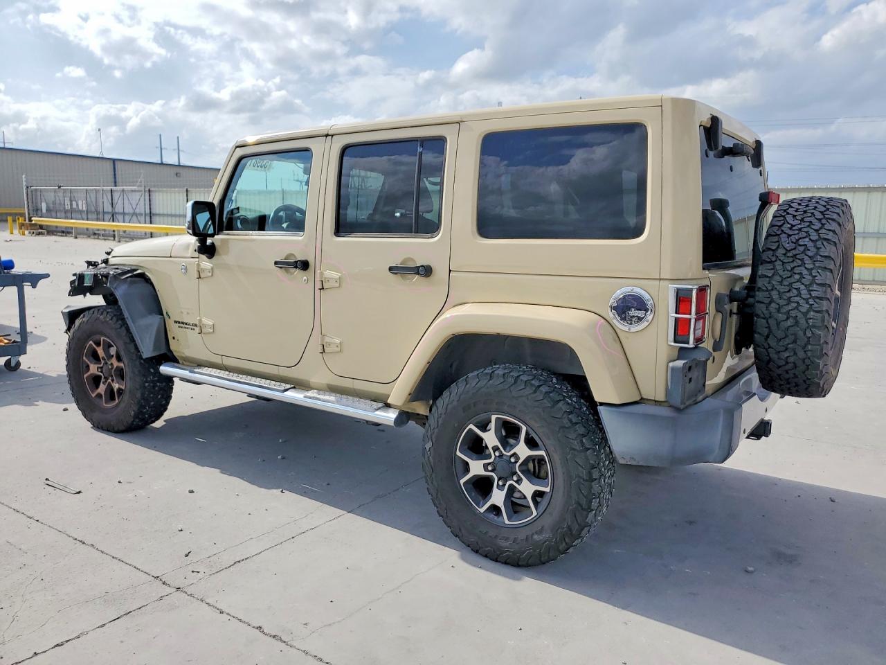 1J4BA5H17BL632666 · 2011 JEEP WRANGLER UNLIMITED · 2/13
