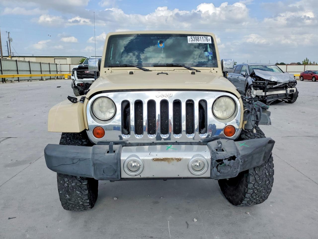 1J4BA5H17BL632666 · 2011 JEEP WRANGLER UNLIMITED · 5/13