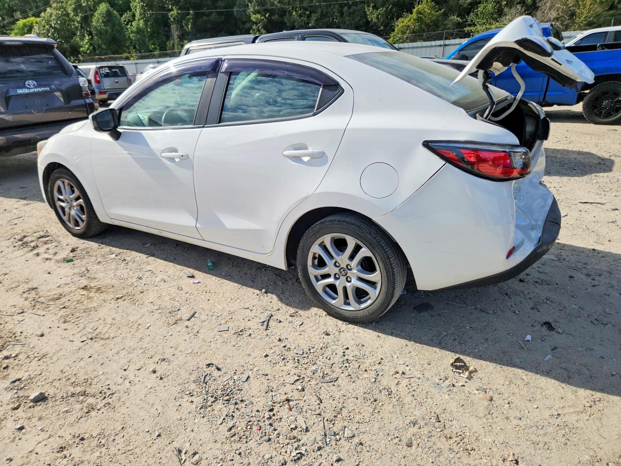 3MYDLBYV5HY192622 · 2017 TOYOTA YARIS IA · 2/12