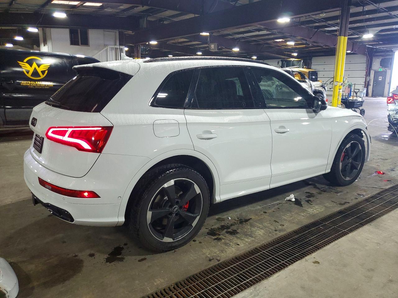 WA1C4AFY4L2100352 · 2020 AUDI SQ5 · 3/13